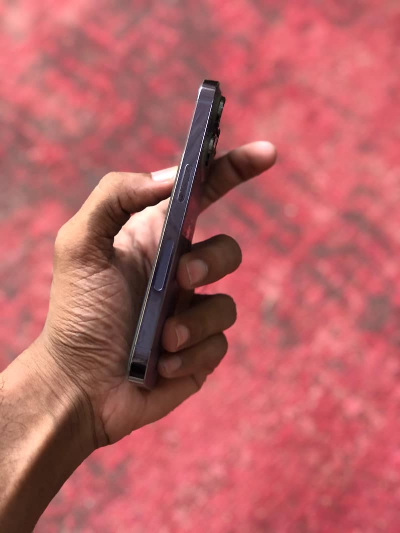 Apple iPhone 14 Pro 3