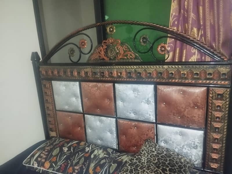 bed . 2