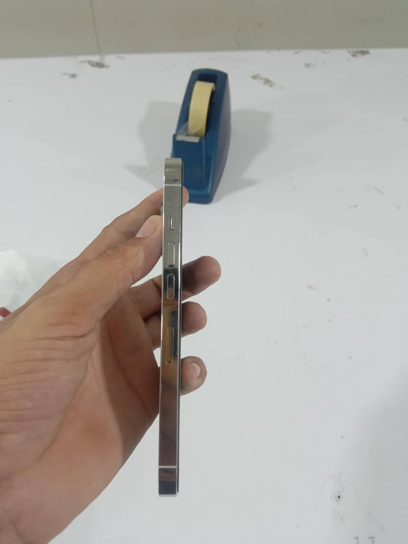 Apple iPhone 13 Pro 3
