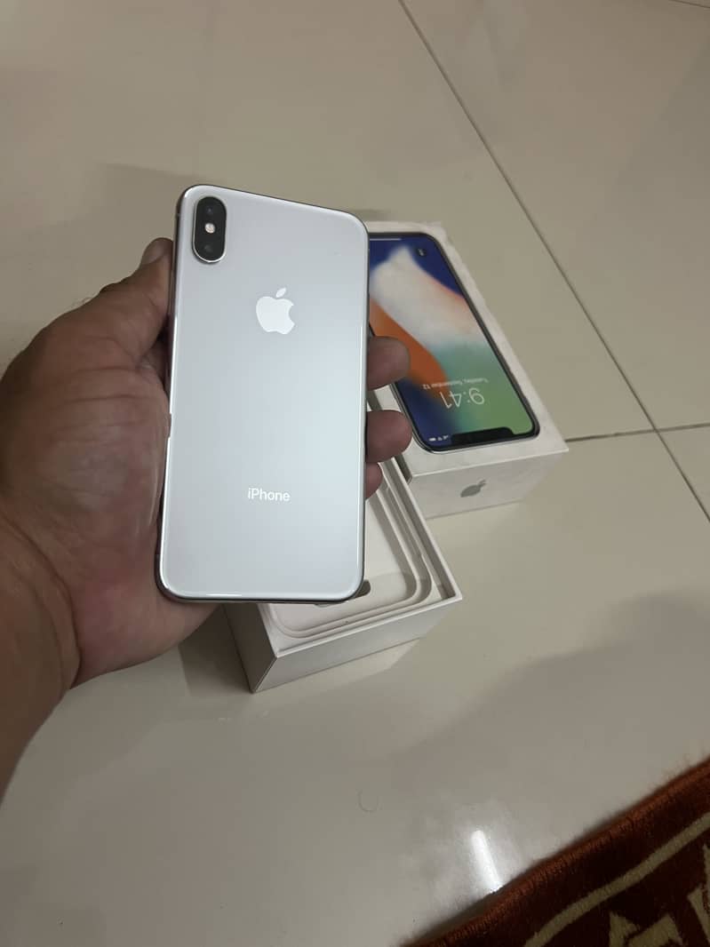 Apple iPhone X 0