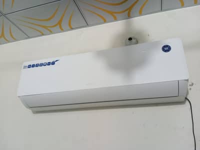 Hyundai Korean DC inverter new model Wi-Fi ke sath urgent for sale