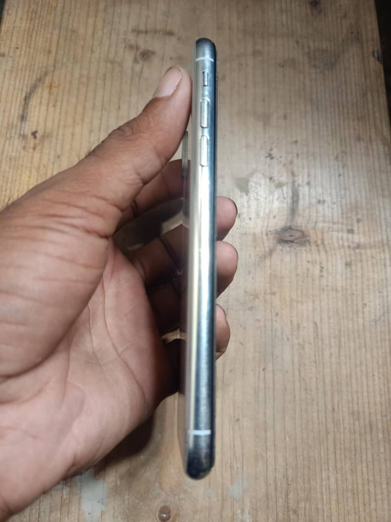 Apple iPhone X 1
