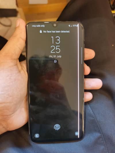 Samsung Mobile A70