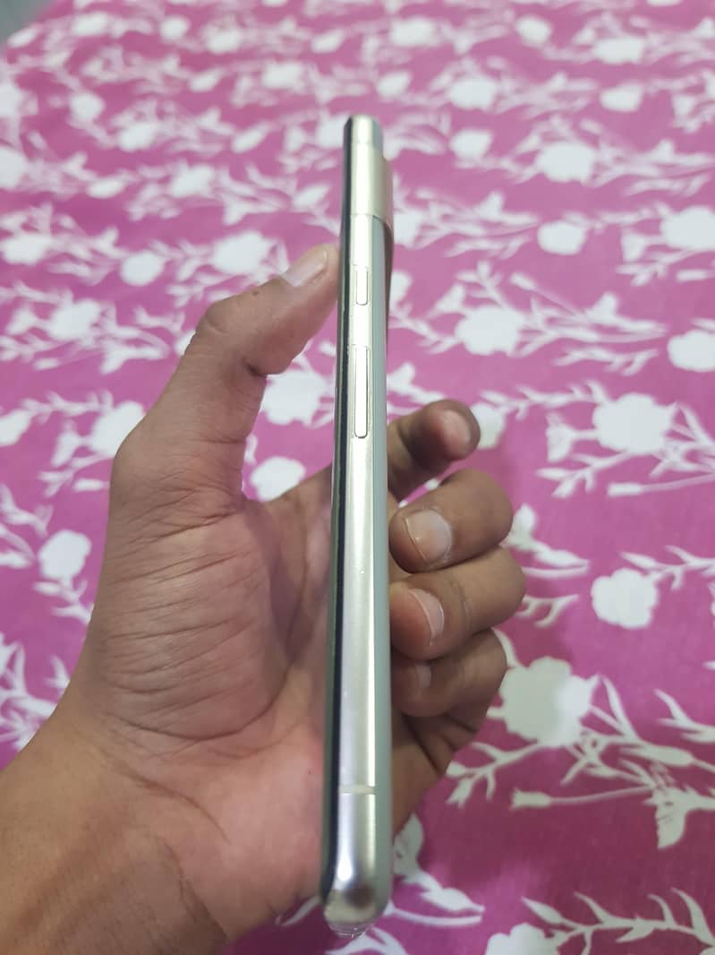 Google Pixel 7 Pro 4