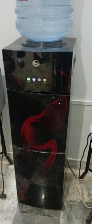 PEL Curved Glass Door Water Dispenser With Refrigerator