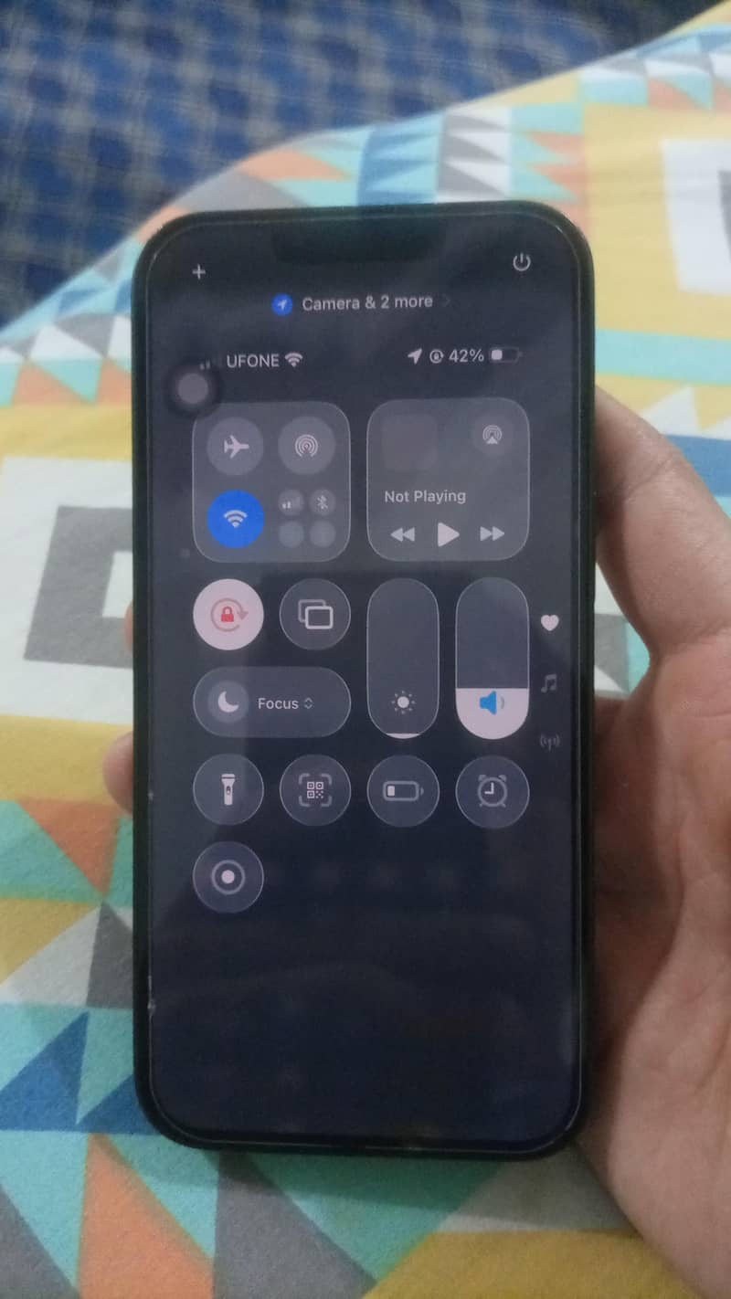 Apple iPhone 13 2