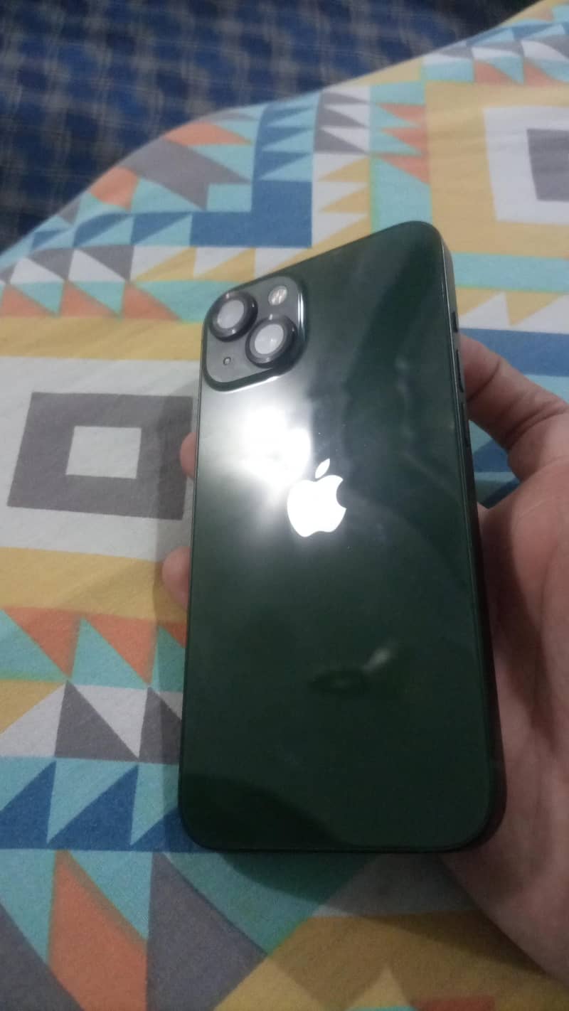Apple iPhone 13 3