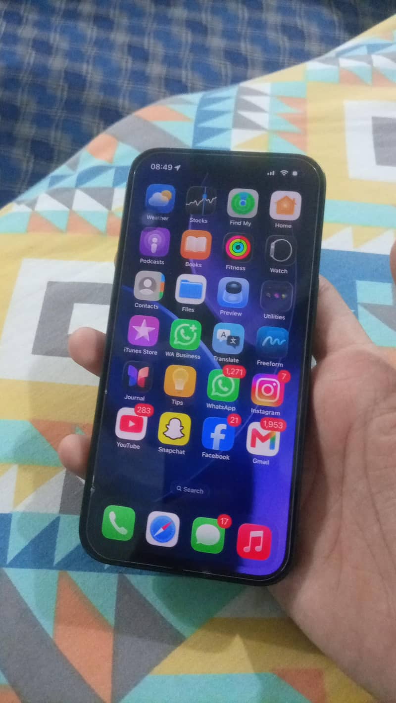 Apple iPhone 13 6
