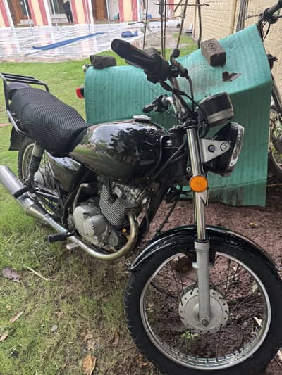 Suzuki GS150 2015