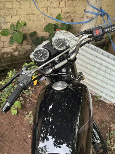 Suzuki GS150 2015