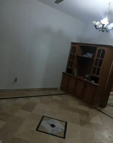 G-11 Size 5 Marla Upper Floor Portion For Rent