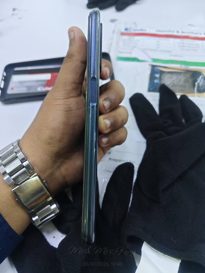 OPPO A54 3