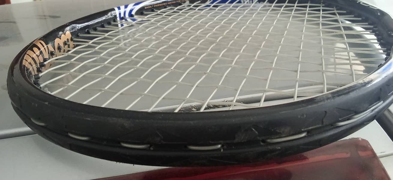 Tenis racket 0