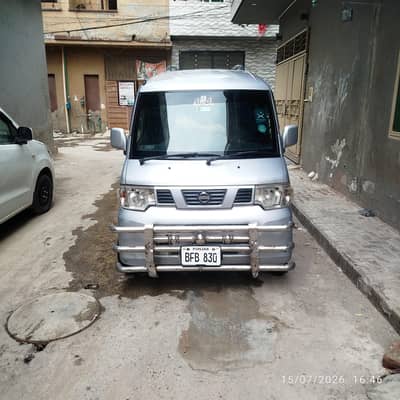 Nissan Clipper 2012
