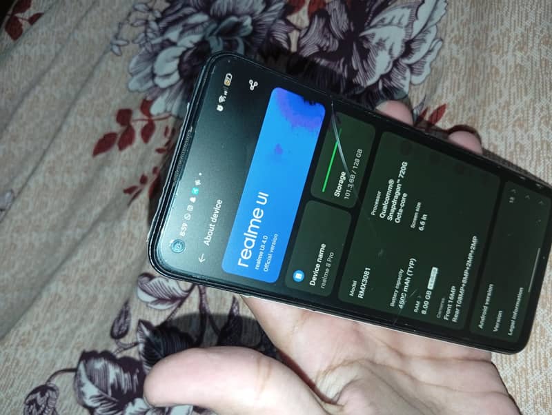 Realme 8 Pro 4