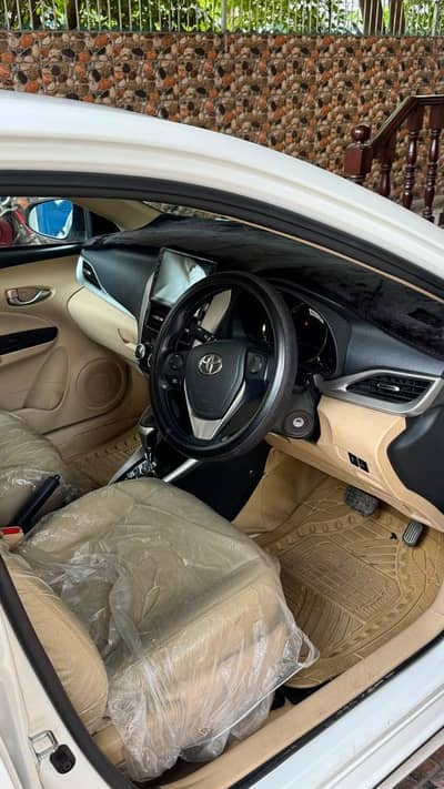 Toyota Yaris 2024 model 10 by 10 very good condition mein from sale ha