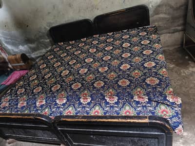 2 Single Beds for sale with mattress good conditions