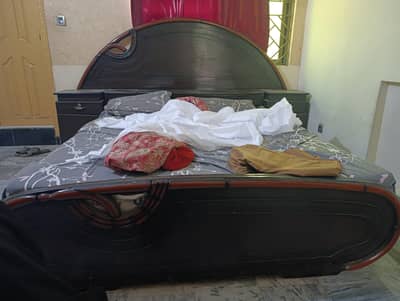 King size bed with matress And Dresser