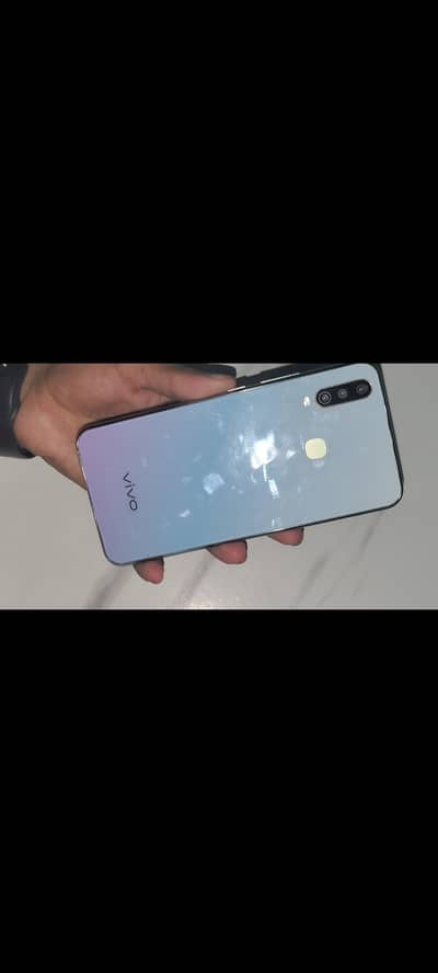 Vivo Y17