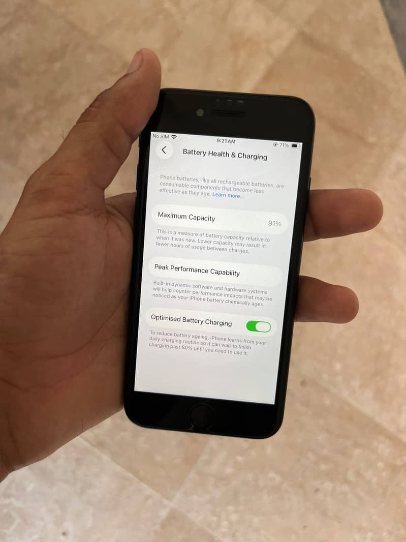Apple iPhone SE 4