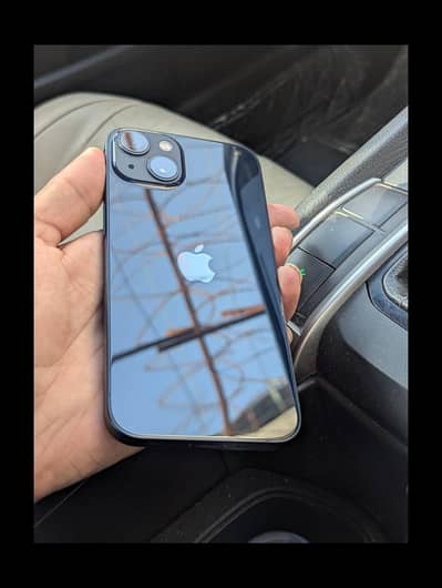 Apple iPhone 13
