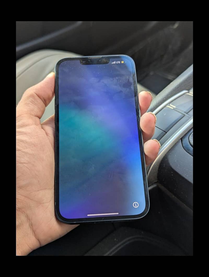 Apple iPhone 13 6