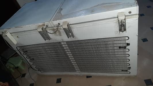 use but good condition freezer just in 75