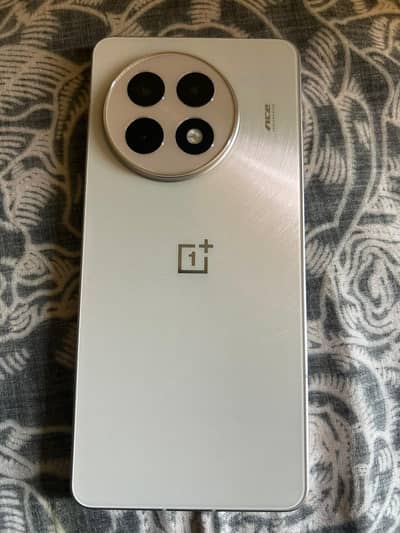 OnePlus 13r/ Ace5