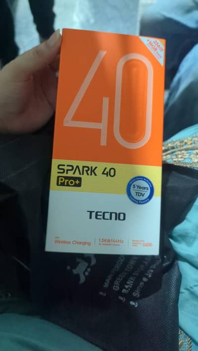 Tecno 40 spark pro plus