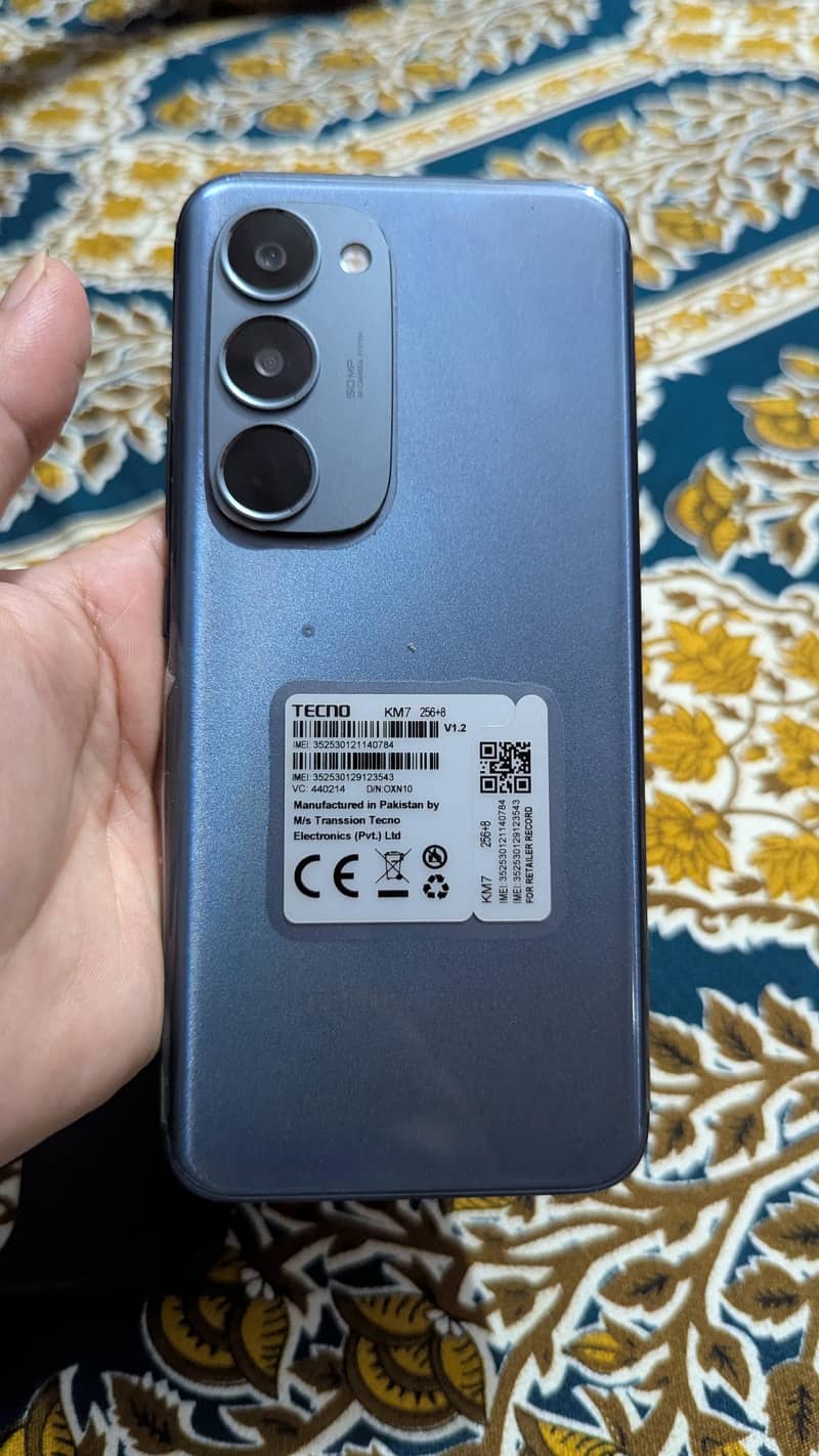 Tecno 40 spark pro plus 5