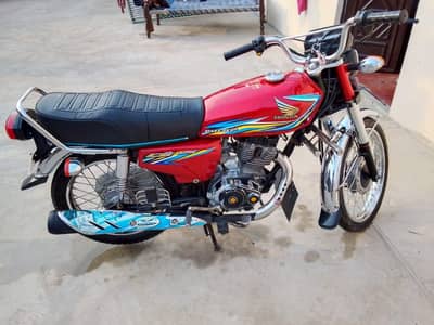 Honda 125 for sale document clear my WhatsApp number