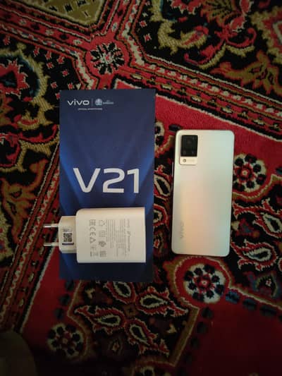 Vivo V21