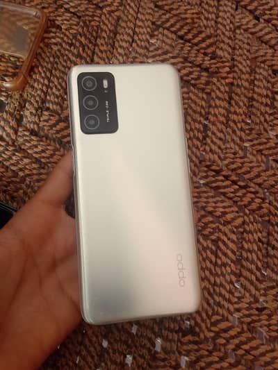 OPPO A16