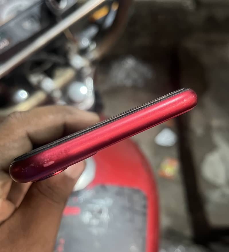Apple iPhone 11 3