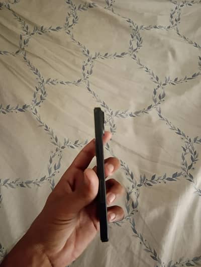 Apple iPhone 15