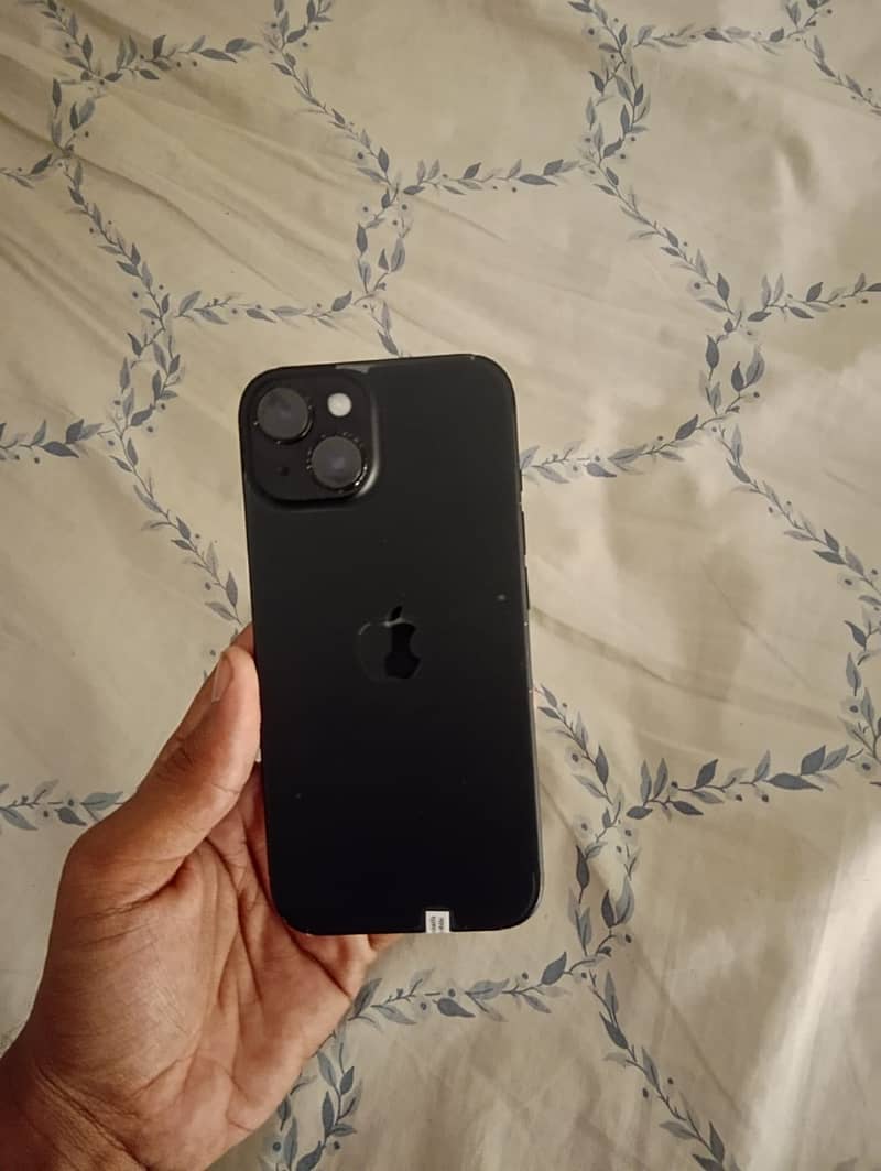 Apple iPhone 15 2