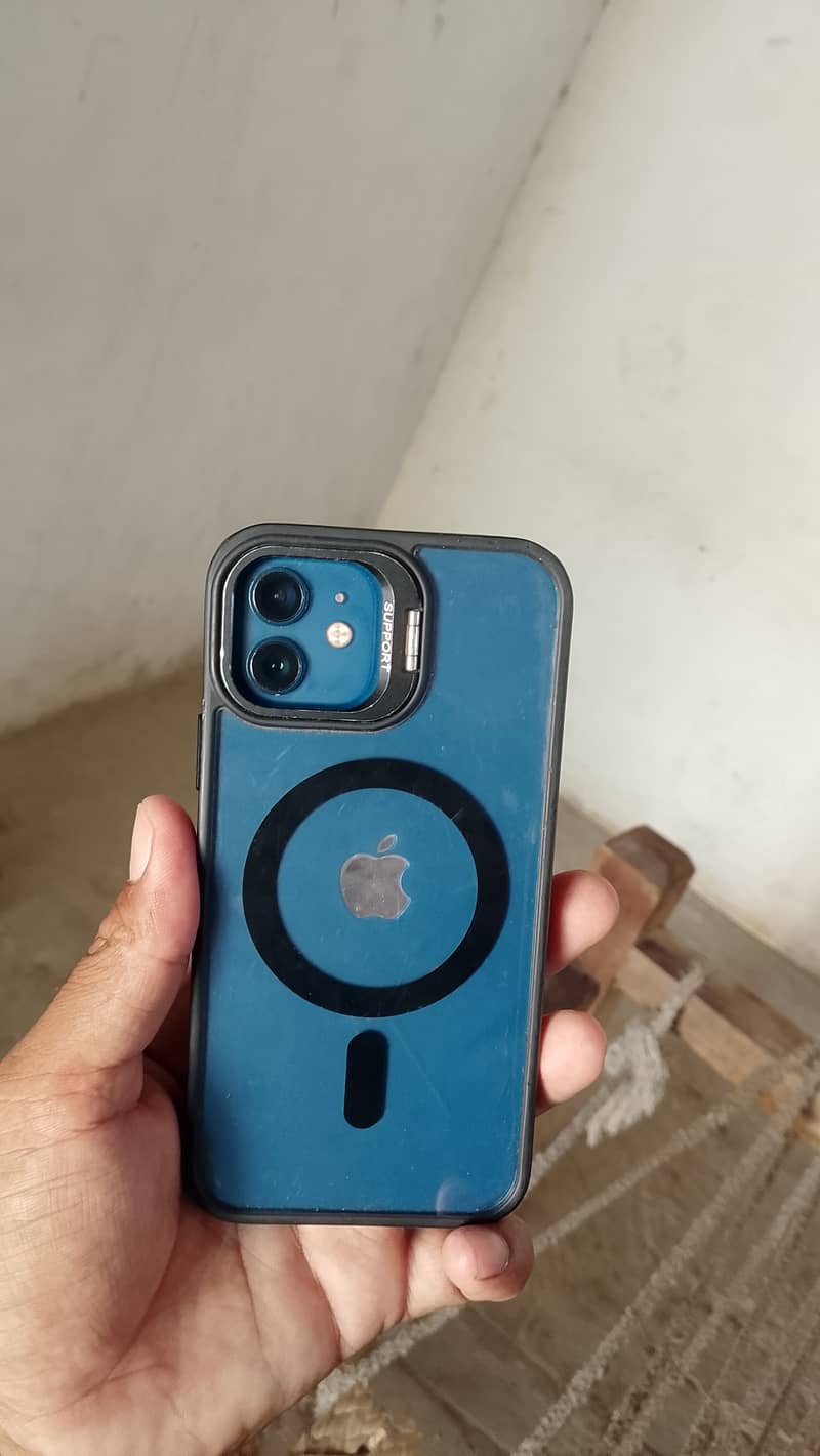 Apple iPhone 12 1