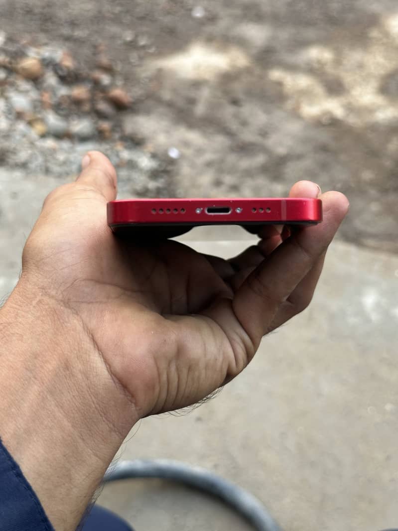 Apple iPhone 13 1