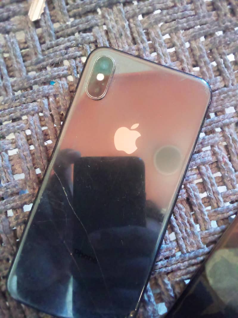 Apple iPhone X 1