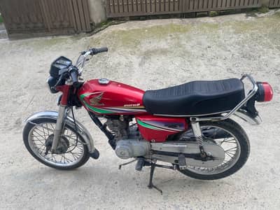 2014 model ha urgent sale karna ha