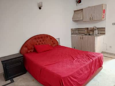 I. 8 Top Floor Single Room Available For Rent