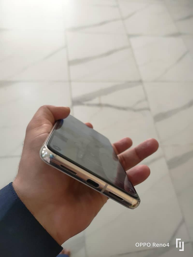 Google pixel 8 pro 2