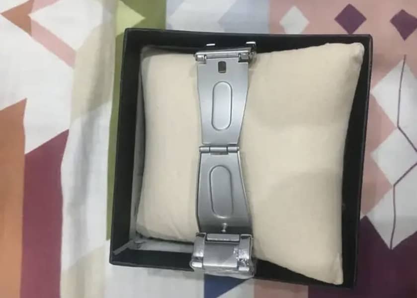 Watch 3