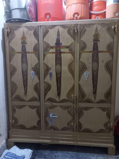 Used like new 1  almaree for sell