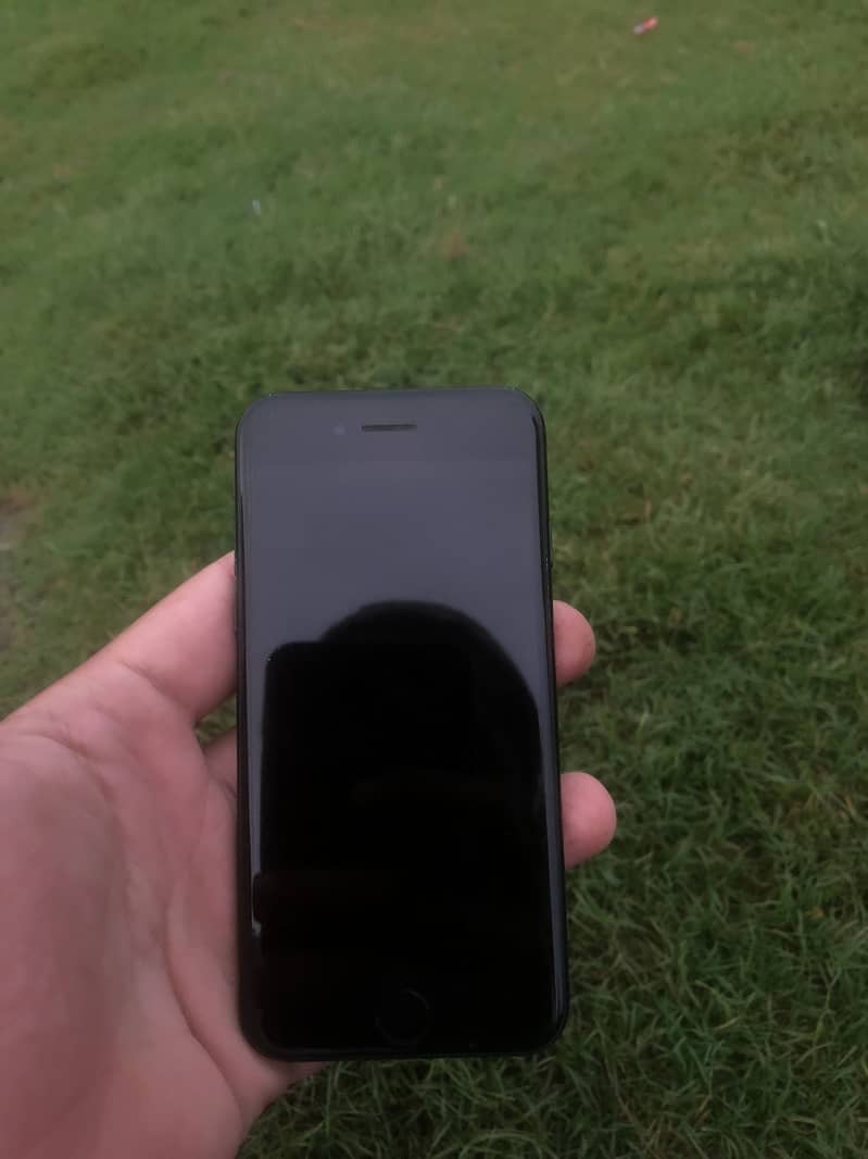 Apple iPhone SE 3