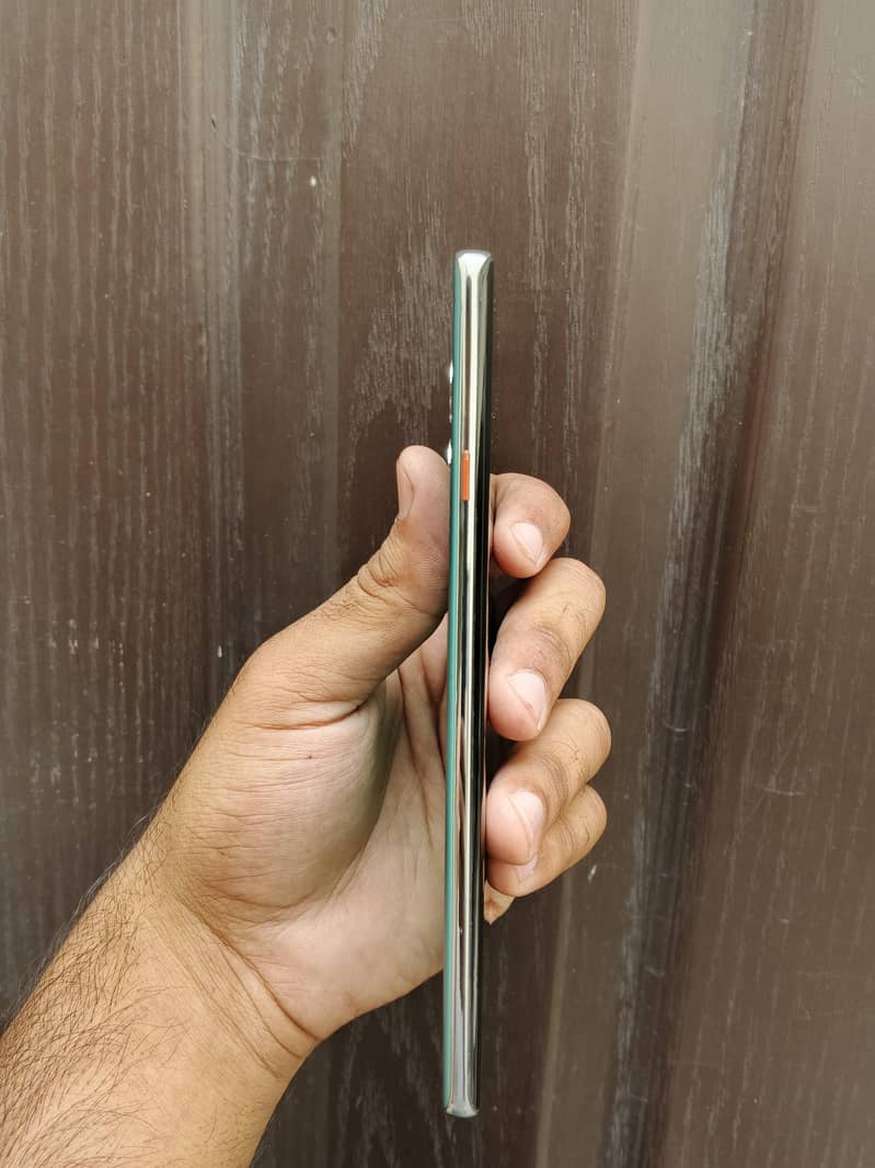 Tecno CAMON 40 Pro 3
