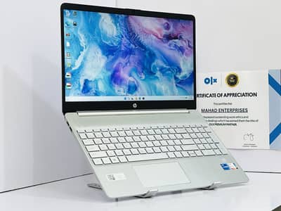 hp 15 - core i5 11th generation- 15.6 inch numpad - Iris Xe graphics