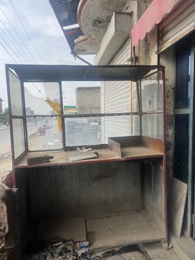 Burger shawarma counter