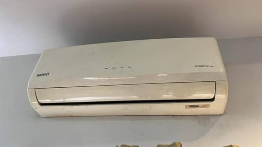 Orient 1 Ton AC call or message o3ool2l53l4
