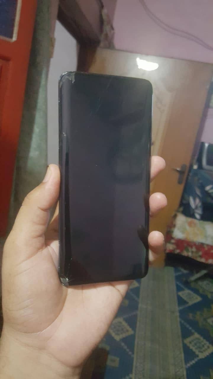 One Plus 7 Pro 3